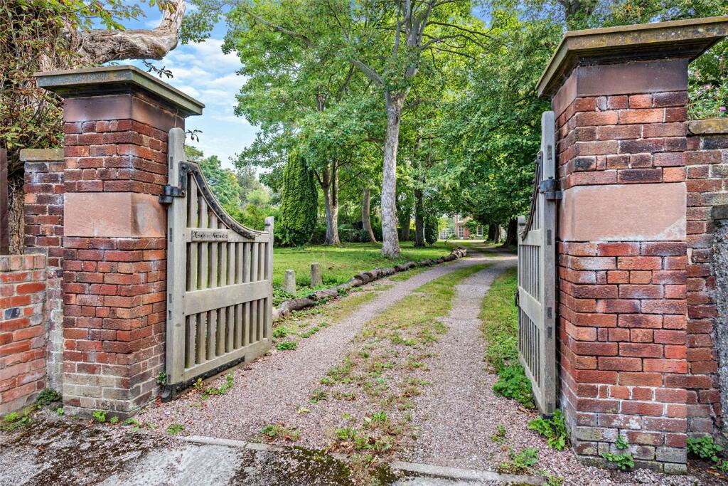 Additional image 28 of The Parade, Parkgate, Neston, CH64