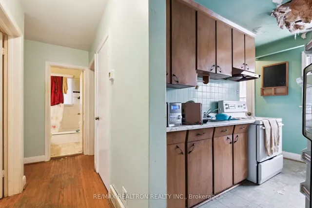 Additional image 20 of 201 Churchill Ave