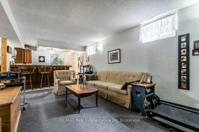 Additional image 21 of 917 Maple Ave