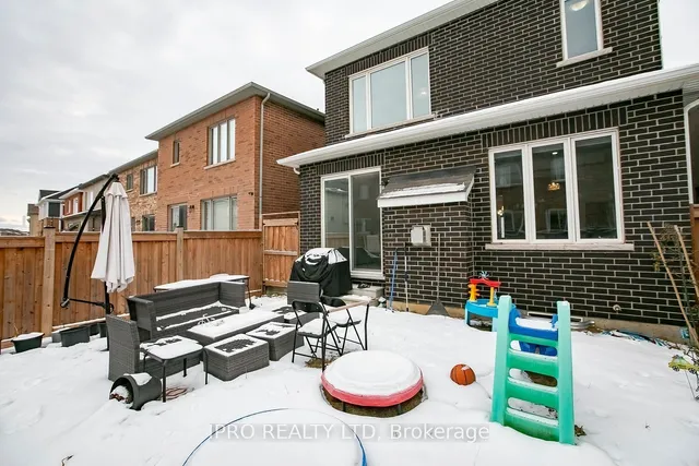 Additional image 40 of 612 Kennedy Circ