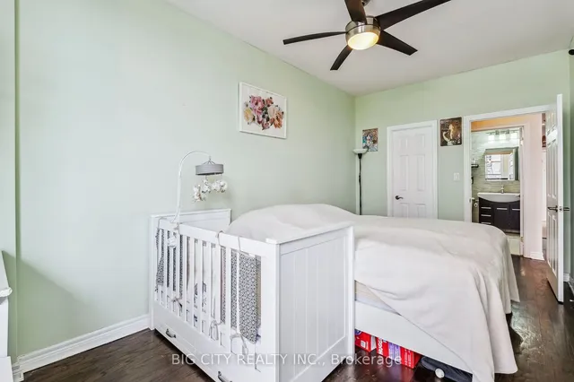 Additional image 15 of 1 Leaside Park Dr Unit 403