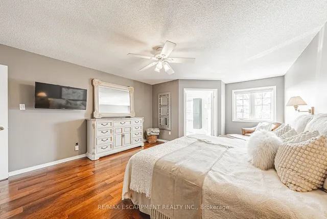 Additional image 19 of 3333 New St Unit 9