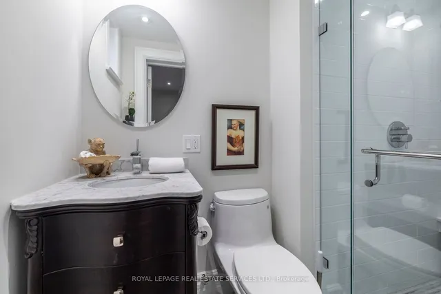 Additional image 15 of 121 Roxborough Dr