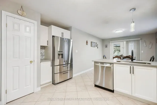 Additional image 12 of 996 BEACH Blvd