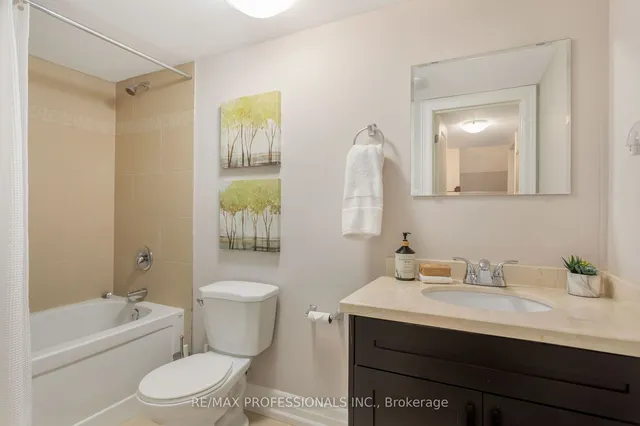 Additional image 34 of 128 Westrose Ave