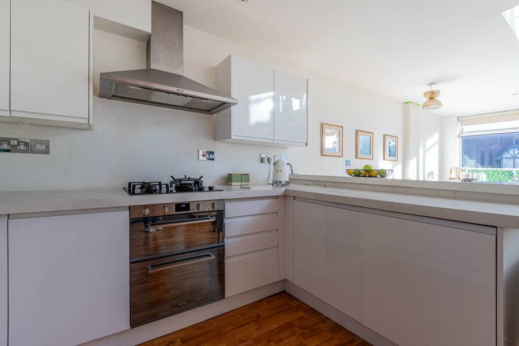 Additional image 17 of Stanwell Road, Penarth