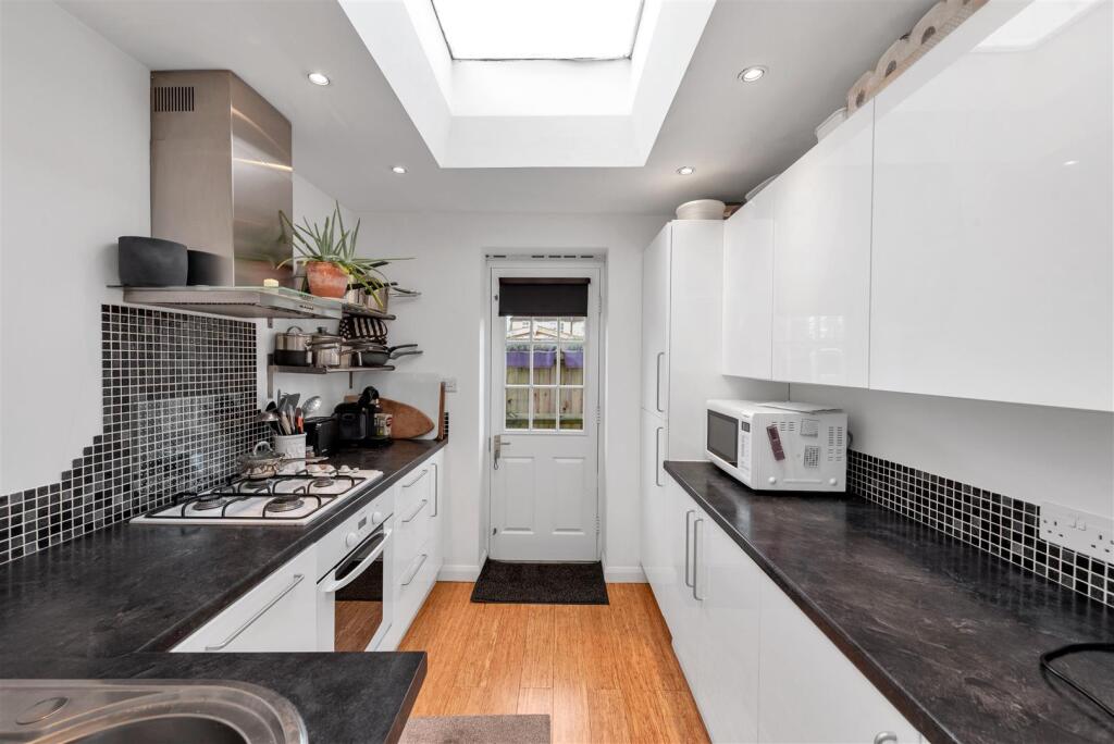 Additional image 15 of Harvey Road, London Colney, St. Albans