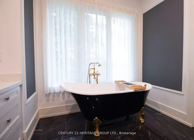 Additional image 24 of 32 Devondale Ave