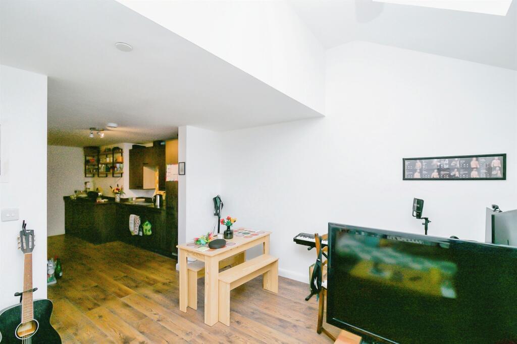 Additional image 5 of Glebe Street, Penarth