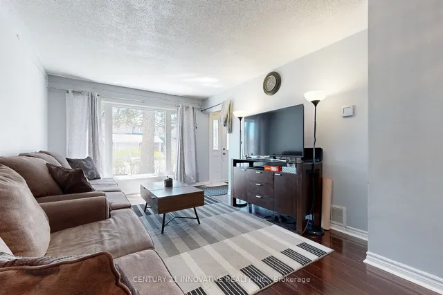 Additional image 7 of 18 Lowry Sq