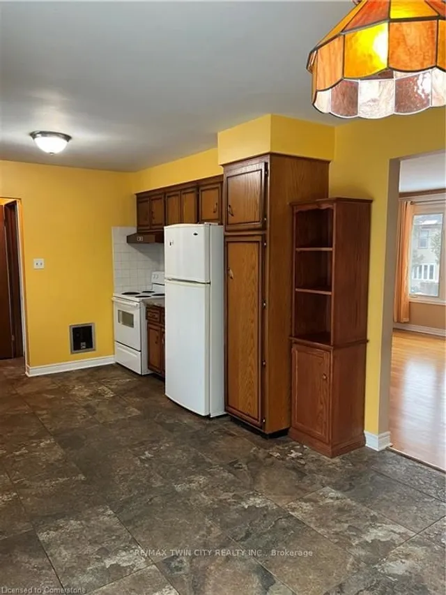 Additional image 4 of 21 Bridge St