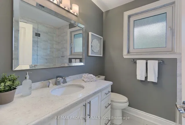 Additional image 28 of 14 Aymarn Crt