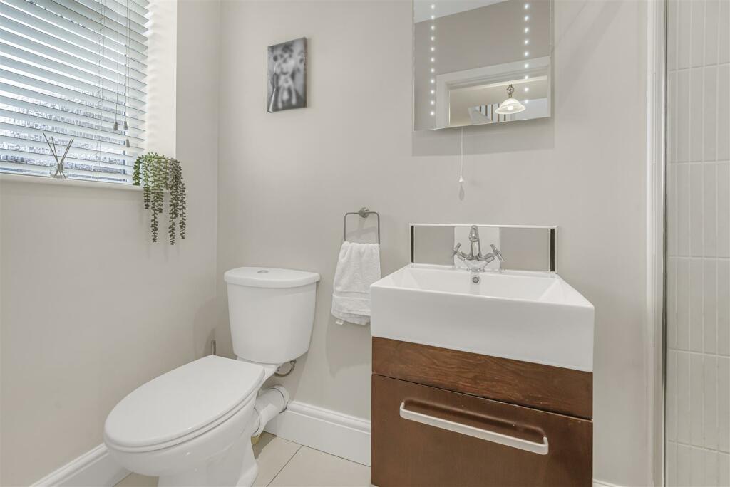 Additional image 18 of Rhoose Road, Rhoose, Barry