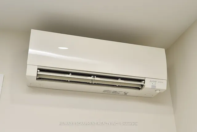 Additional image 28 of 2546 Wilson St