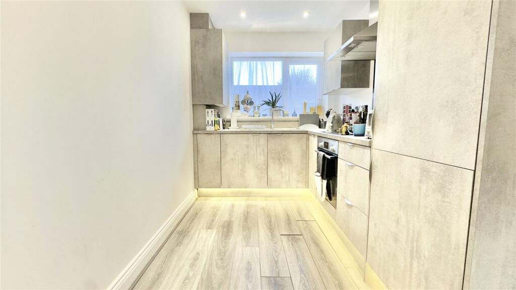 Additional image 8 of Alderley Road, Wirral, Merseyside, CH47