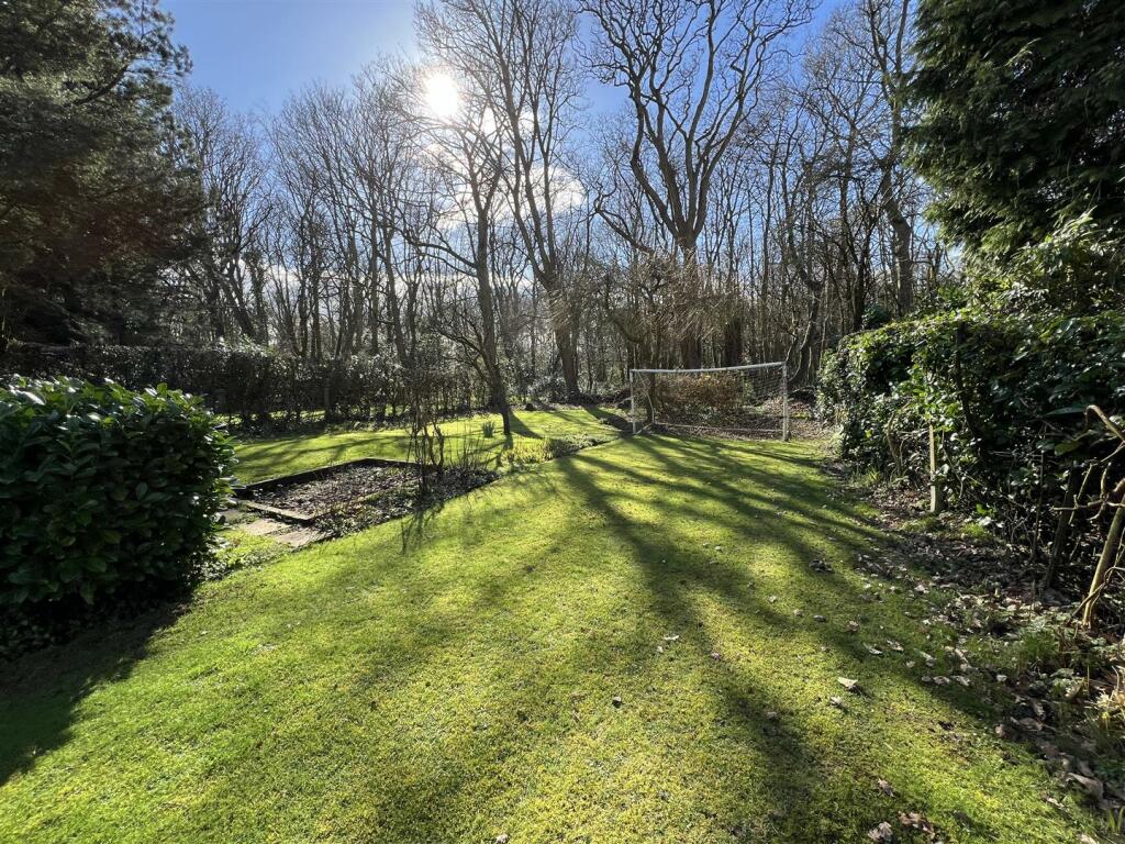 Additional image 34 of Dee Park Road, Gayton, Wirral