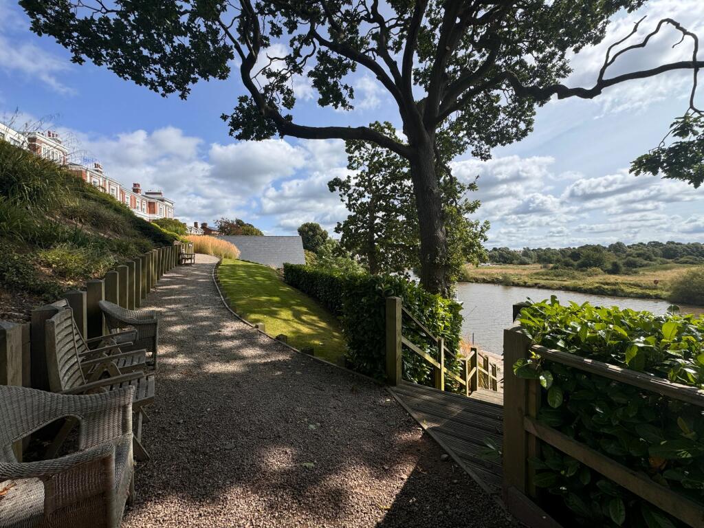 Additional image 13 of Dee Hills Park, Chester, CH3