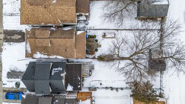 Additional image 18 of 37 East 23rd St