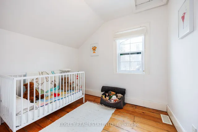 Additional image 26 of 38 Queens Dr