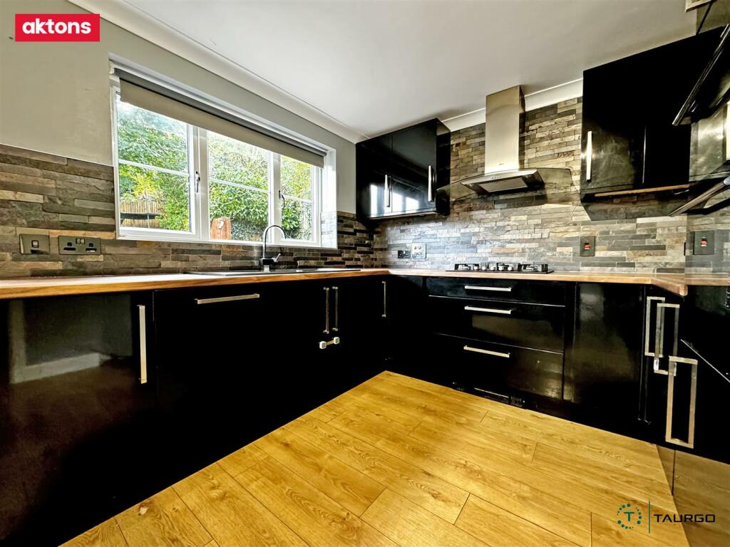 Additional image 5 of Trem Yr Efail, Ystrad Mynach, Hengoed