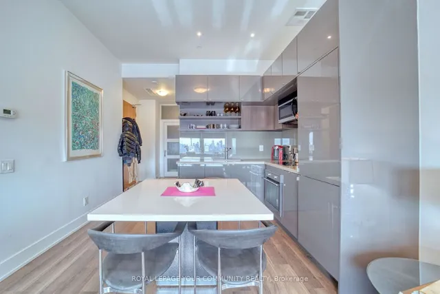 Additional image 19 of 111 St Clair Ave Unit 1618