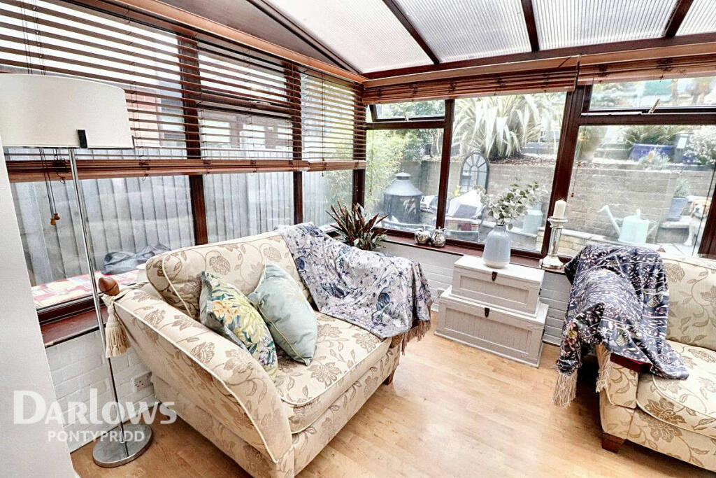 Additional image 11 of Ynys Hir, Pontypridd