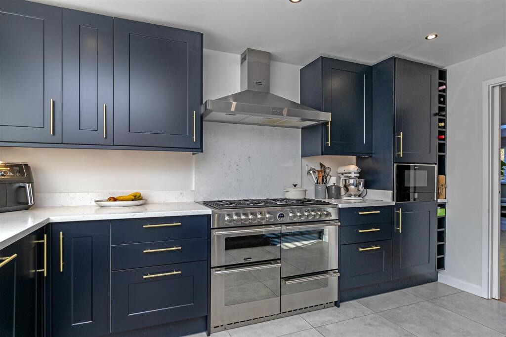 Additional image 8 of Hadrian Close, St Albans