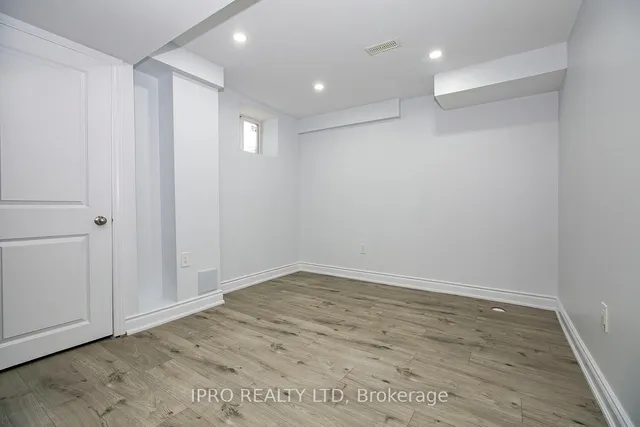 Additional image 31 of 612 Kennedy Circ