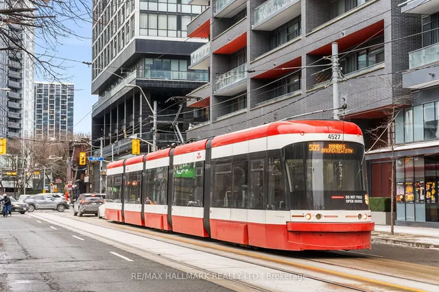 Additional image 35 of 159 Dundas St Unit 4004