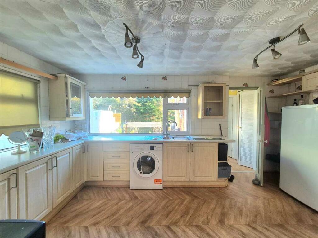 Additional image 2 of Thomas Street, Porth