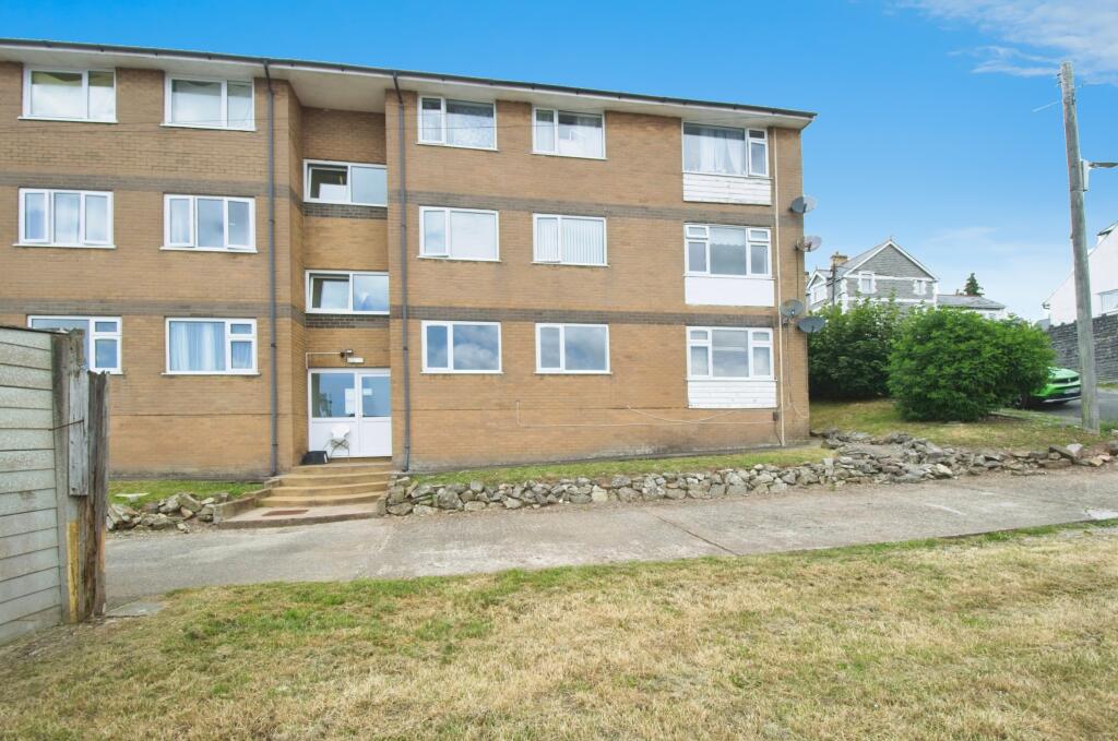 Additional image 14 of Davnic Close, Pontypridd Street, Barry, Vale of Glamorgan, CF63