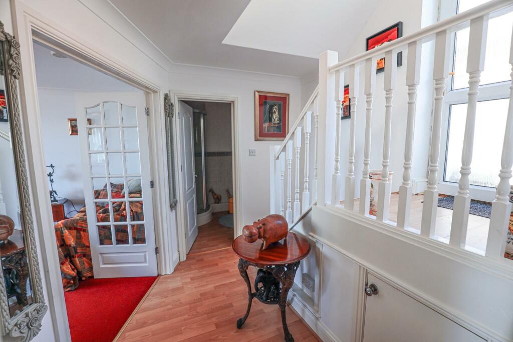 Additional image 8 of White Horses, Craig Yr Eos Road, Ogmore-By-Sea, Vale Of Glamorgan, CF32 0QN