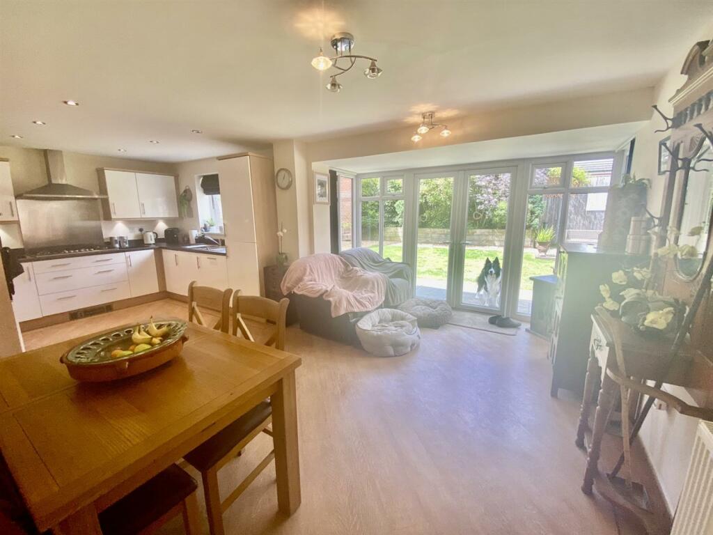 Additional image 4 of Cae Babilon, Higher Kinnerton, Chester