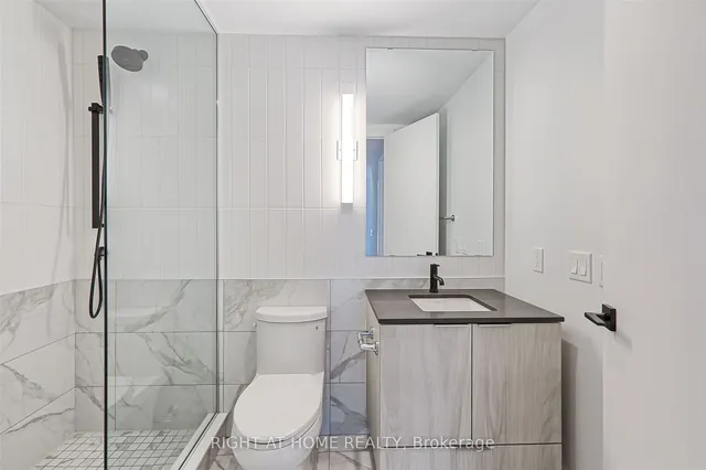 Additional image 8 of 327 King St Unit 1307