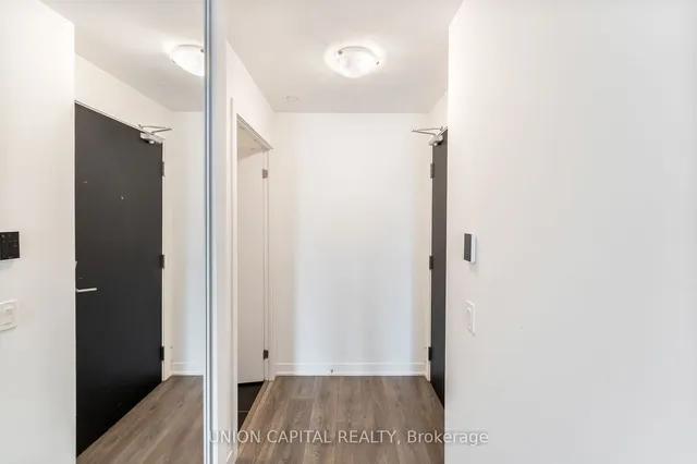 Additional image 18 of 87 Peter St Unit 3703