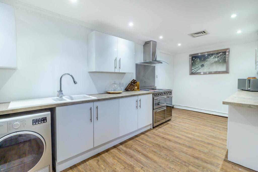 Additional image 39 of Rudry