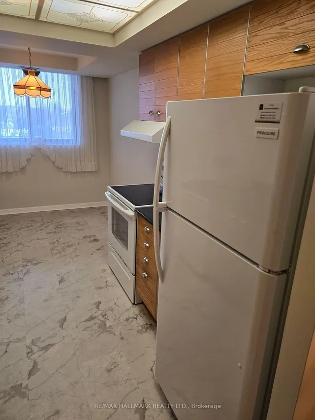 Additional image 10 of 757 Victoria Park Ave Unit 607