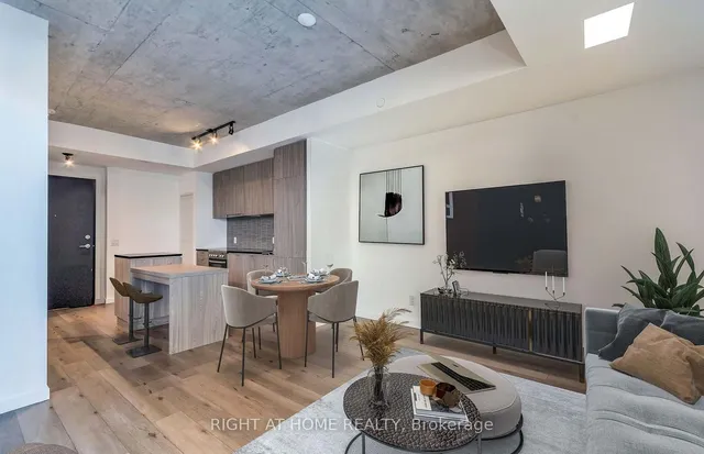 Additional image 10 of 7 Smith Cres Unit 301