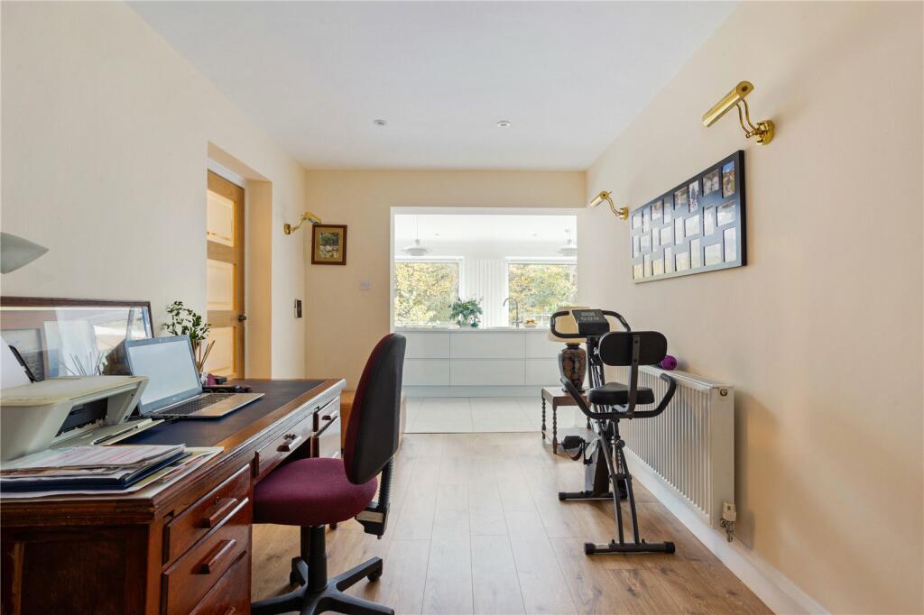 Additional image 9 of Curzon Park, Chester, CH4