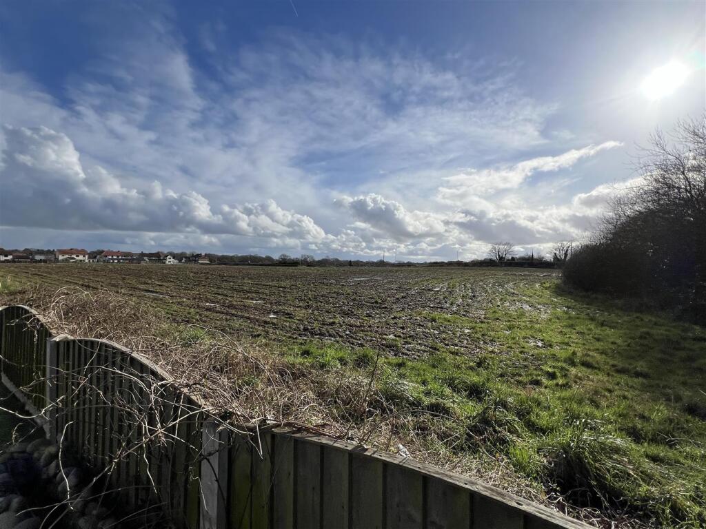 Additional image 36 of Gwendoline Close, Thingwall, Wirral