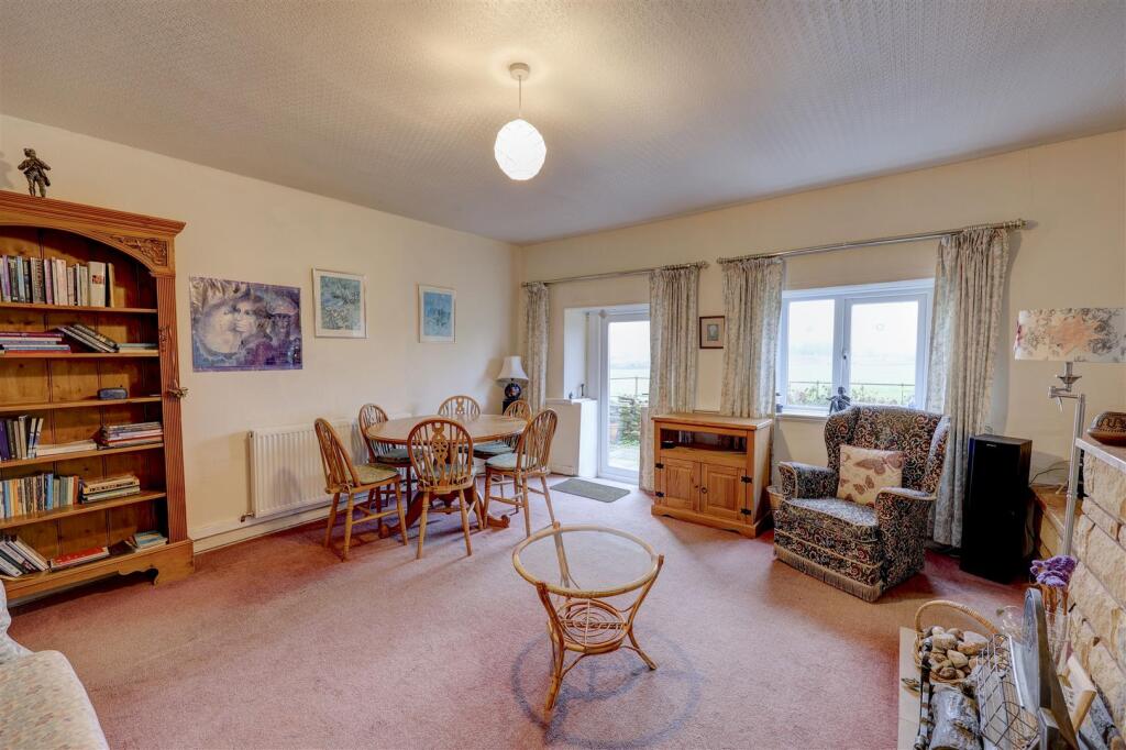 Additional image 5 of Brisco