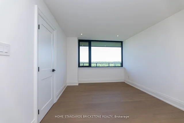 Additional image 29 of 66 Collier St Unit 9D