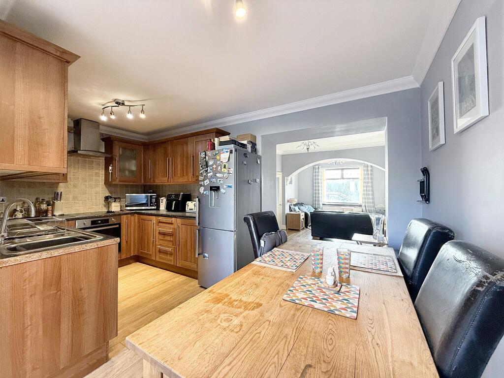 Additional image 9 of Oxford Street, Gelligaer, CF82