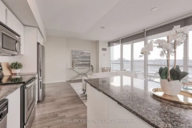 Additional image 13 of 2240 Lake Shore Blvd Unit 404