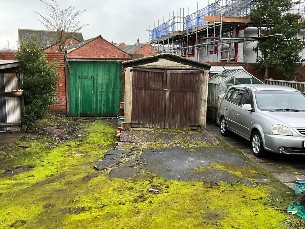 Additional image 12 of ROWLEY REGIS, Avenue Road