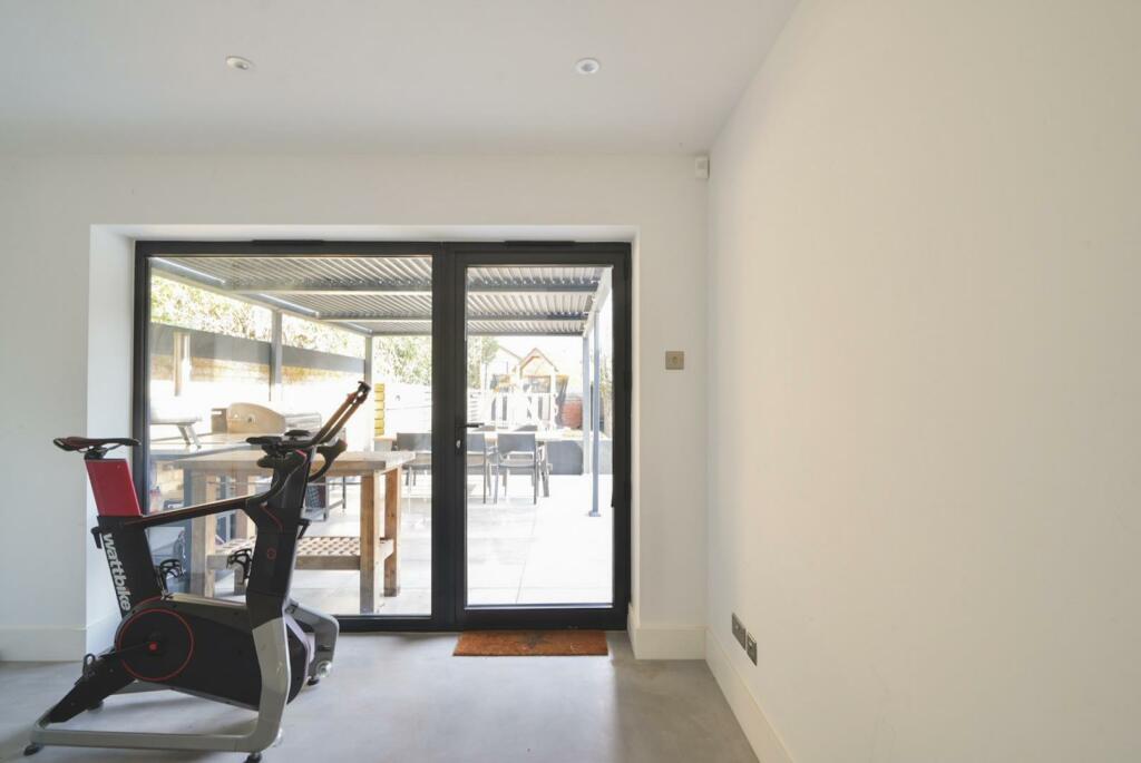 Additional image 22 of Robinswood Crescent, Penarth