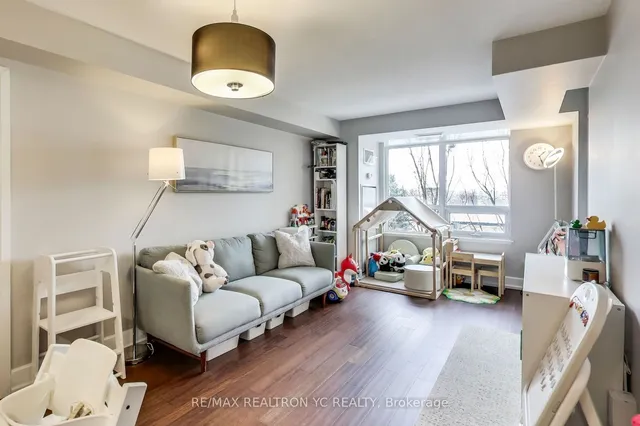 676 Sheppard Ave Unit 415