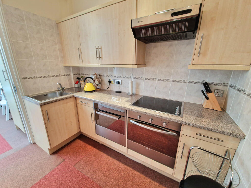 Additional image 6 of LEWIS PLACE, PORTHCAWL, CF36 3EG