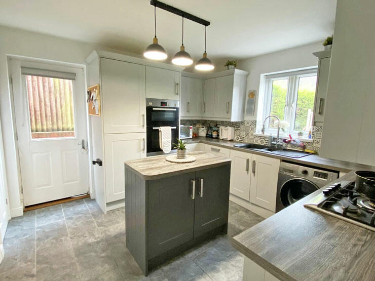 Additional image 4 of Farm Close, Tir-y-Berth, Hengoed, CF82 8BF