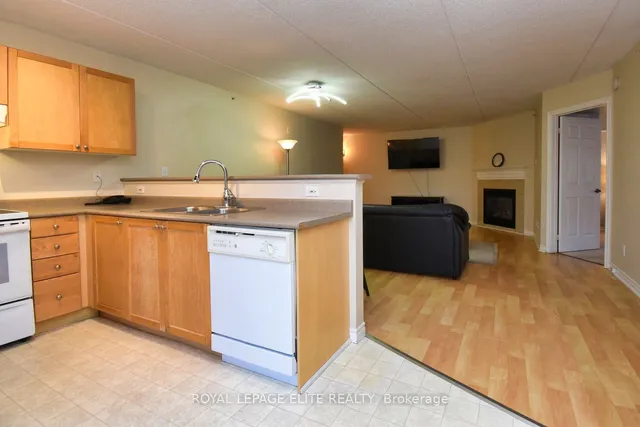 Additional image 13 of 2065 APPLEBY Line Unit 301